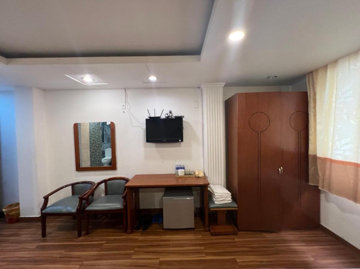 Nouveau Happy Inn - Ben Thanh Ho Chi Minh City Exterior photo