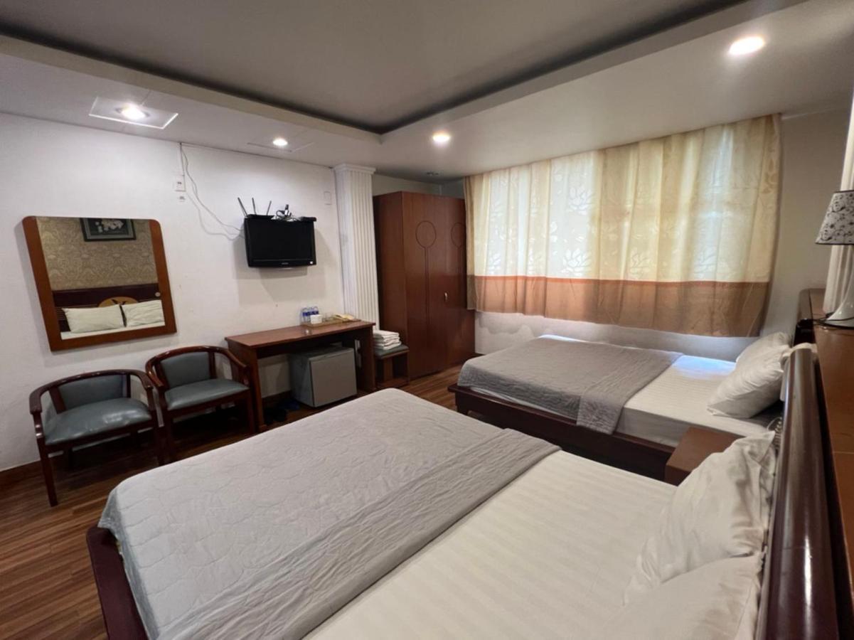 Nouveau Happy Inn - Ben Thanh Ho Chi Minh City Exterior photo